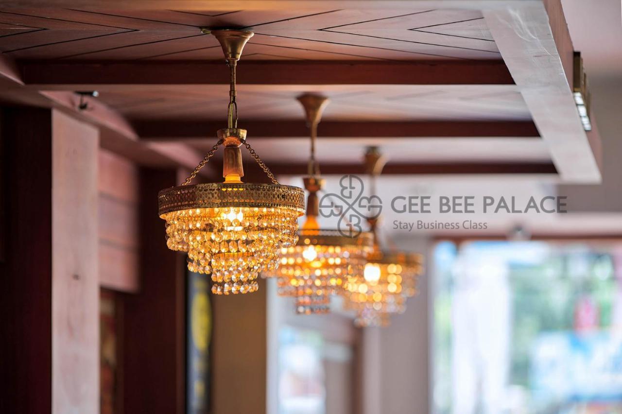 Gee Bee Palace Angamali Exterior foto