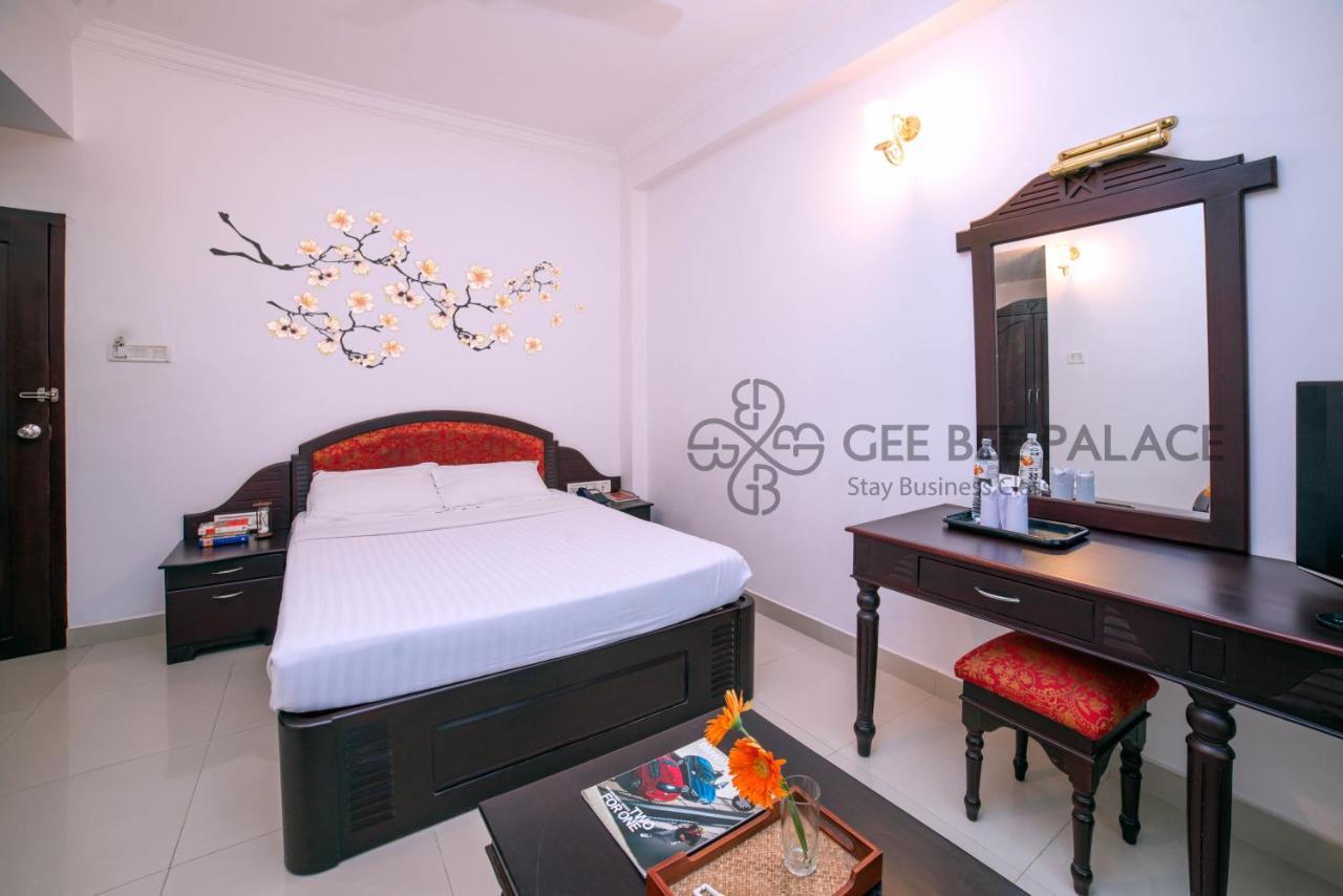 Gee Bee Palace Angamali Exterior foto