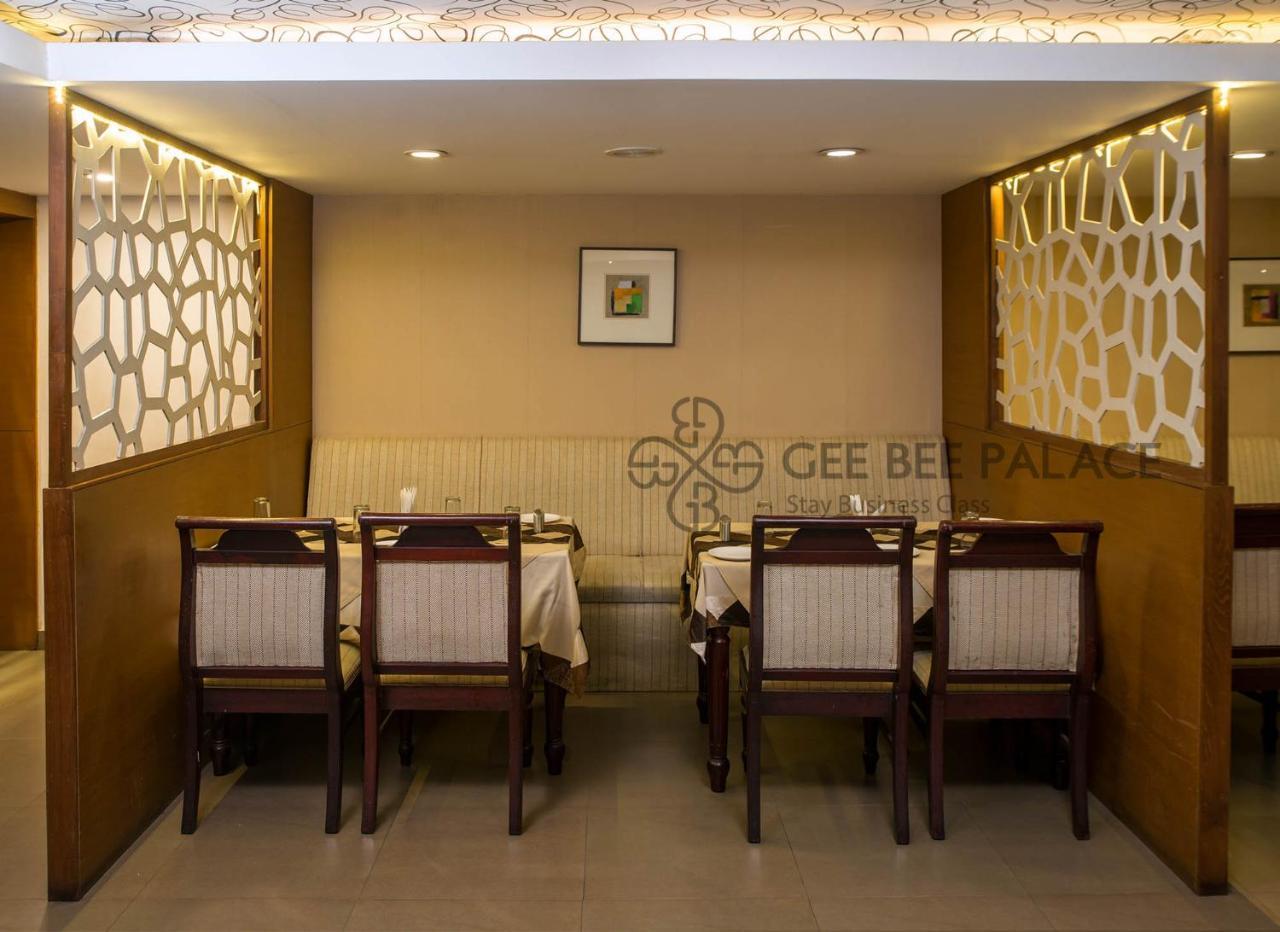 Gee Bee Palace Angamali Exterior foto